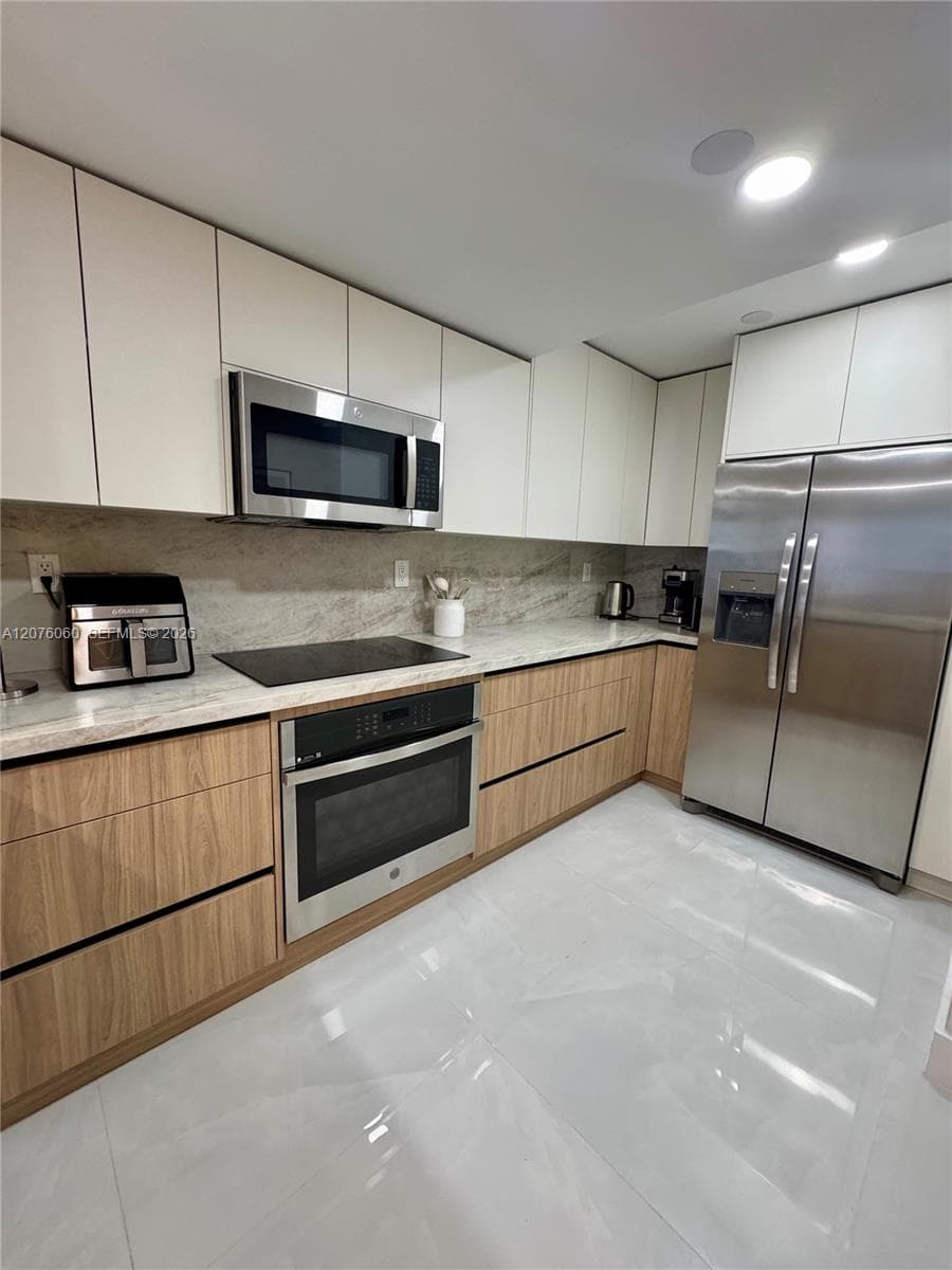 MADISON DOWNTOWN CONDO · #E-1201 in Miami - Photo 8