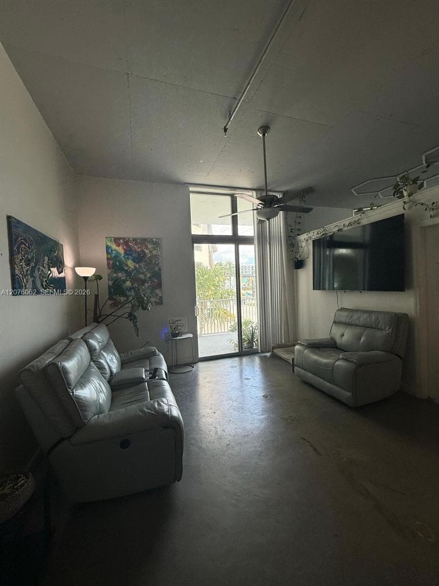 Lofts at Hollywood Statio · #216 in Hollywood - Photo 2