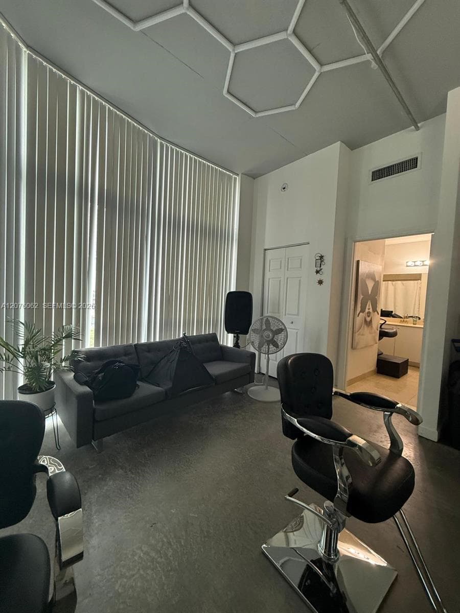 Lofts at Hollywood Statio · #216 in Hollywood - Photo 4