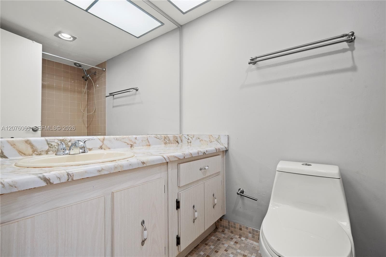 WINSTON TOWERS 500 · #901 in Sunny Isles Beach - Photo 27