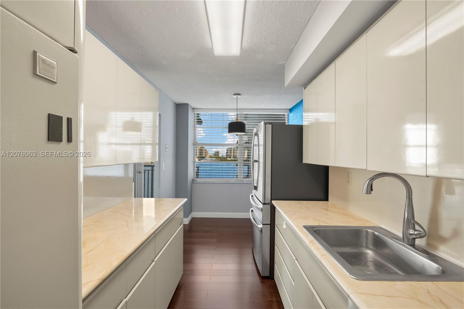 WINSTON TOWERS 500 · #901 in Sunny Isles Beach - Photo 6