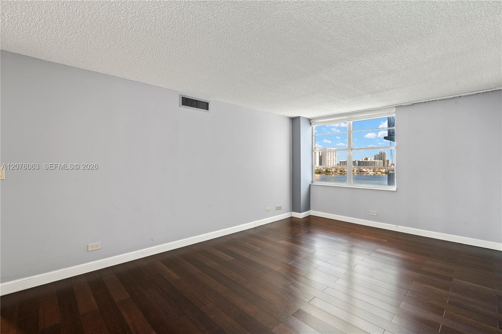 WINSTON TOWERS 500 · #901 in Sunny Isles Beach - Photo 17
