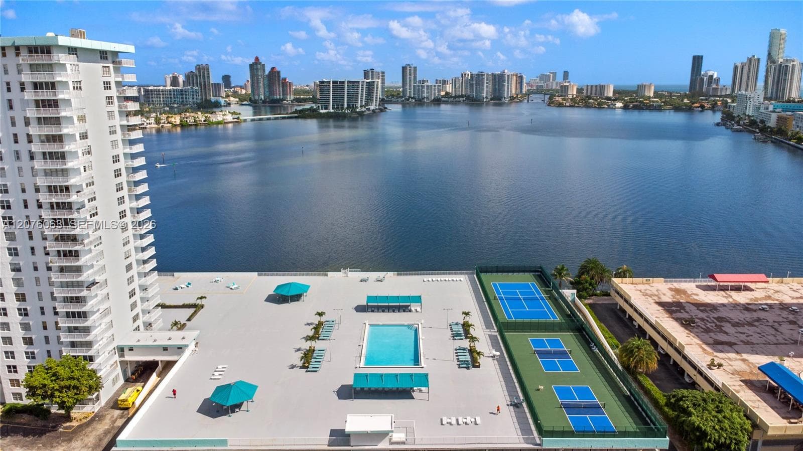 WINSTON TOWERS 500 · #901 in Sunny Isles Beach - Photo 36