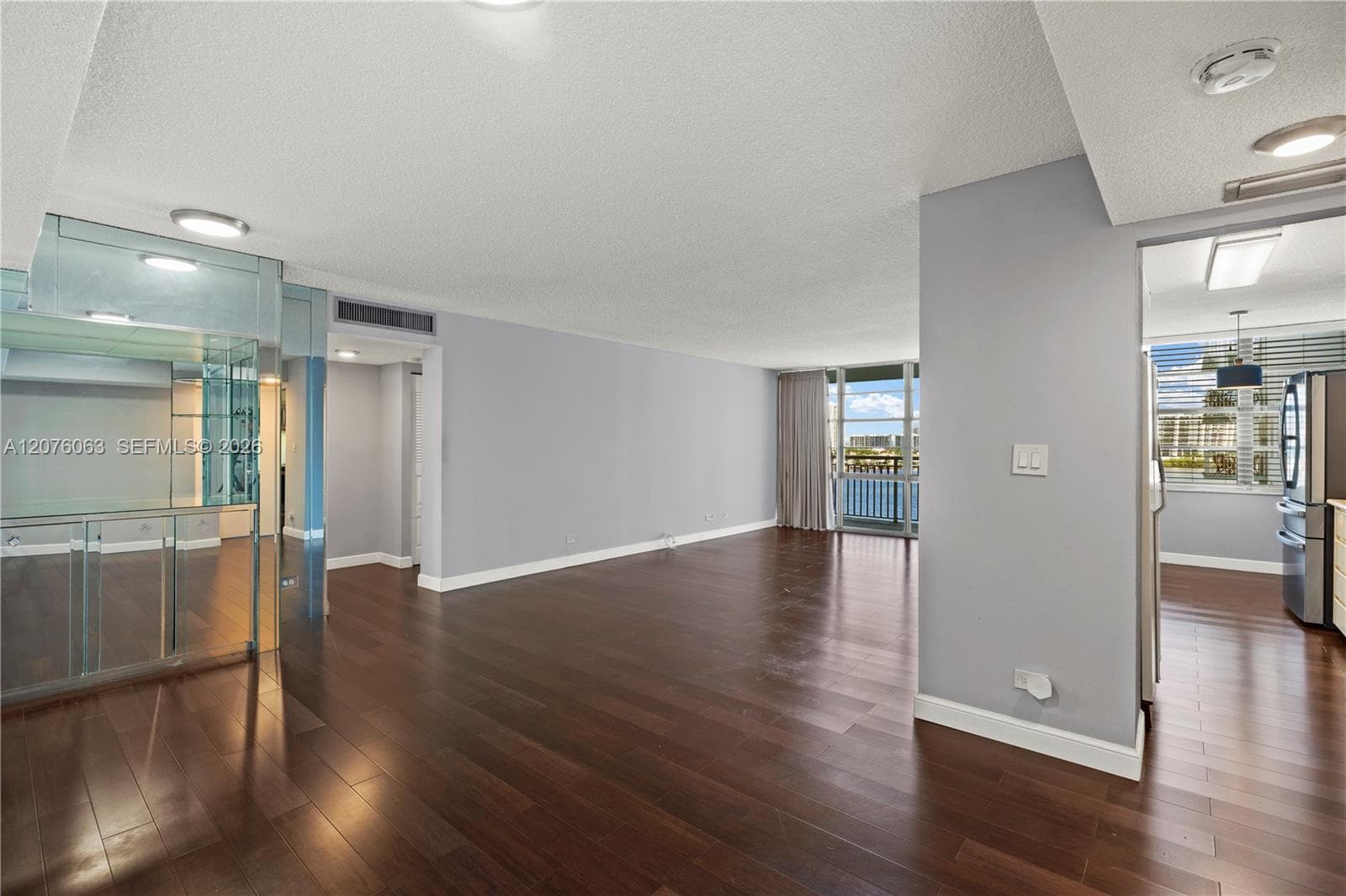 WINSTON TOWERS 500 · #901 in Sunny Isles Beach - Photo 5