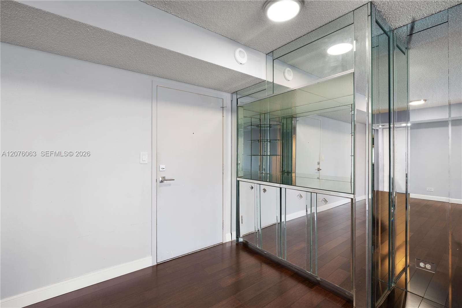 WINSTON TOWERS 500 · #901 in Sunny Isles Beach - Photo 14