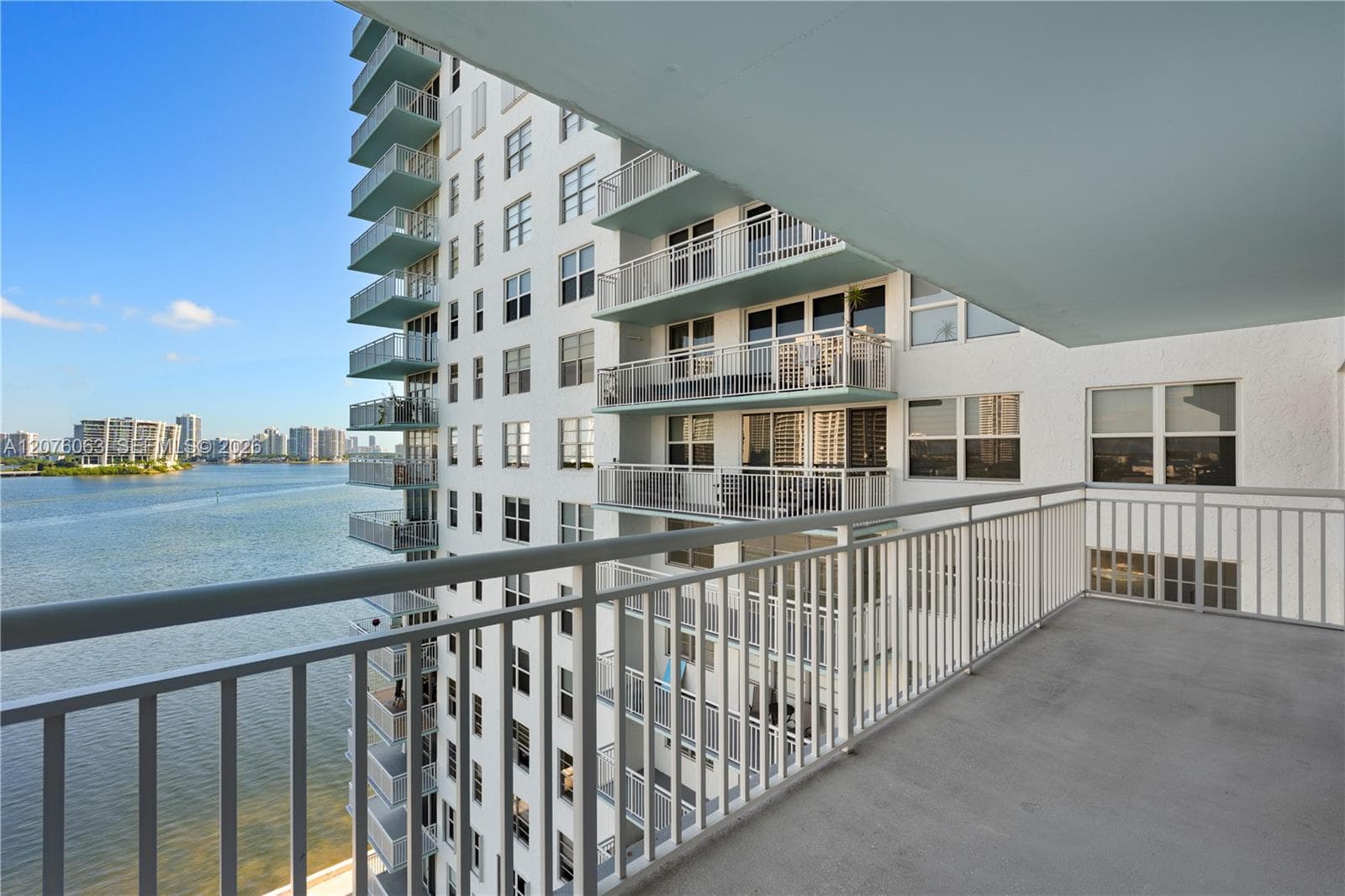 WINSTON TOWERS 500 · #901 in Sunny Isles Beach - Photo 11