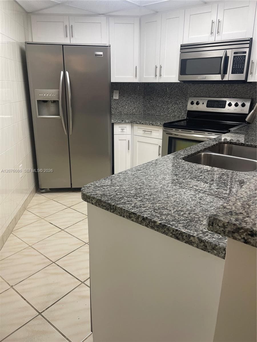 WEST FONTAINE CONDO · #108-8 in Miami - Photo 4