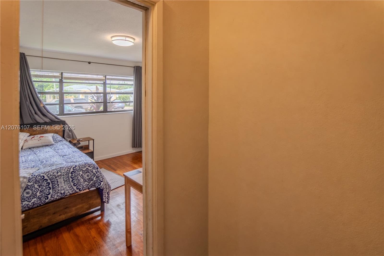 2530 Rodman photo 14