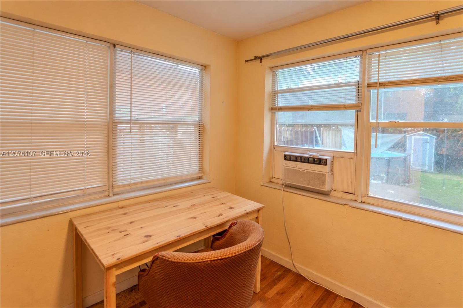 2530 Rodman photo 21