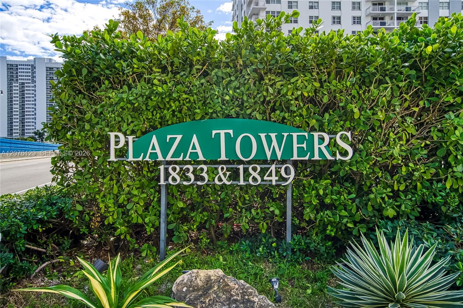 PLAZA TOWERS NORTH CONDO · #210 in Hallandale Beach - Photo 31