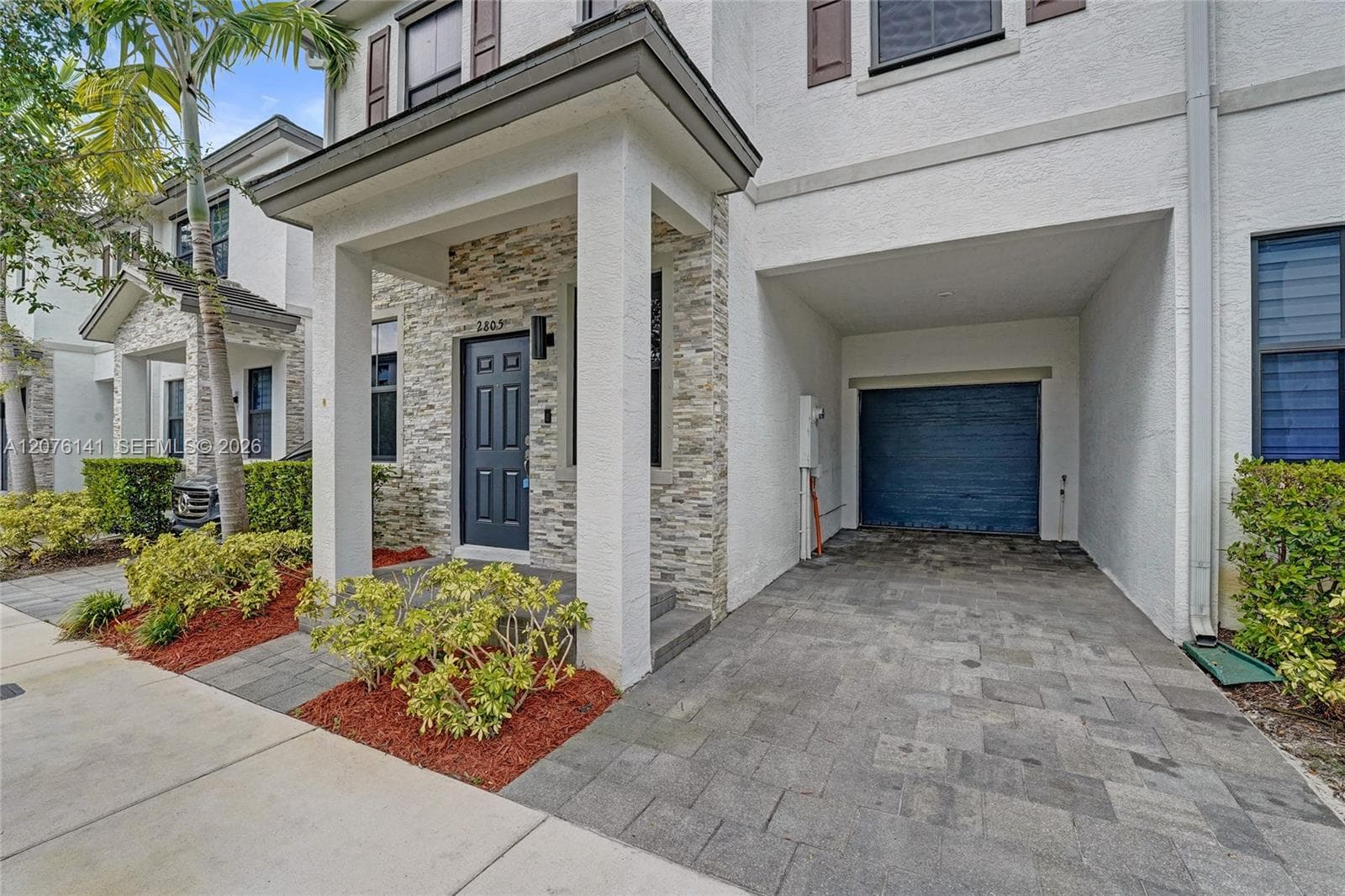 2805 SW 17 Avenue #0 photo 3