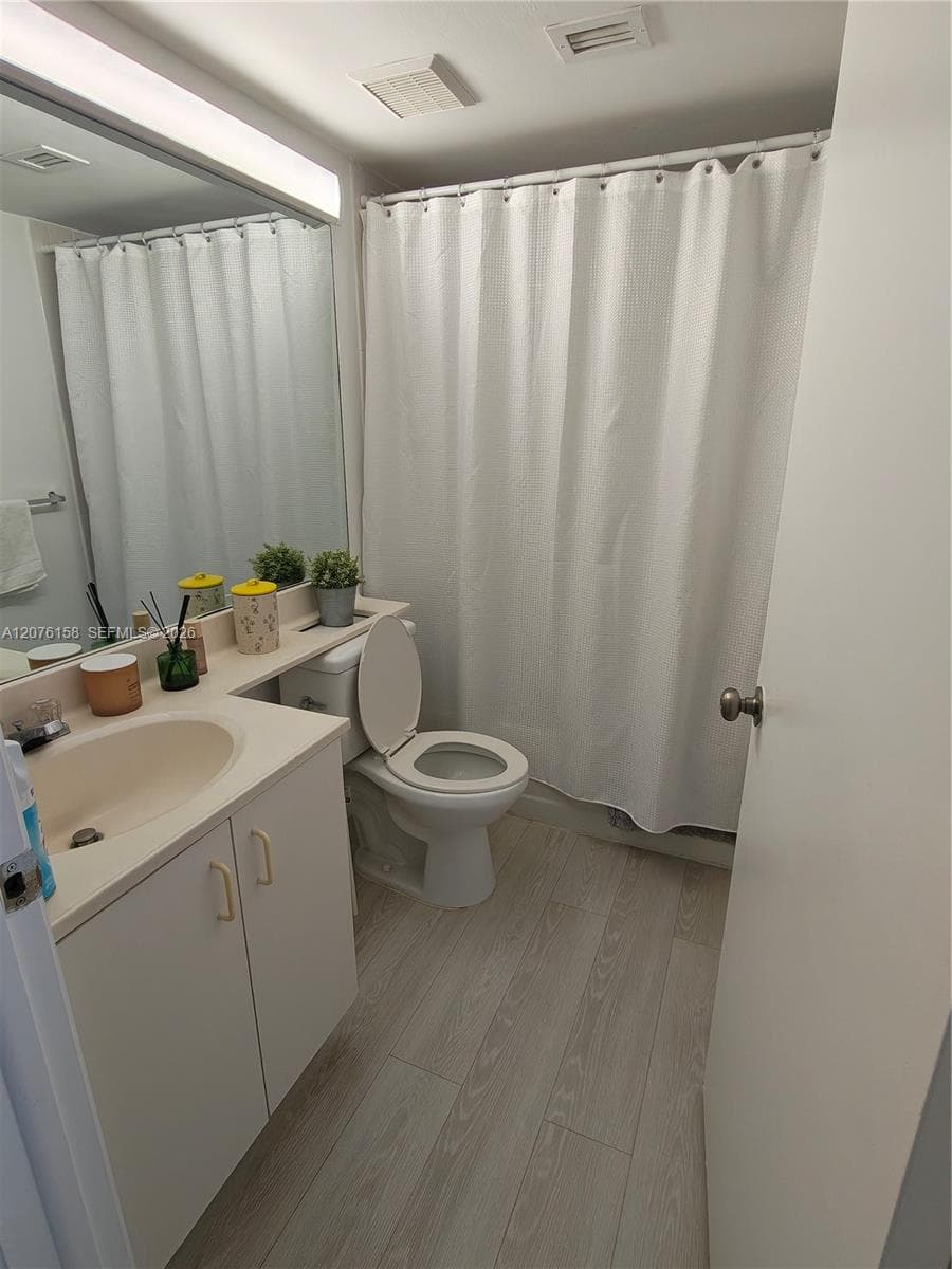 Parc Central East · #1710 in Aventura - Photo 9