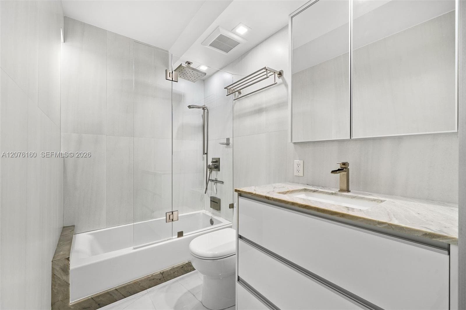 Coastal Towers · #822-23 in Sunny Isles Beach - Photo 27