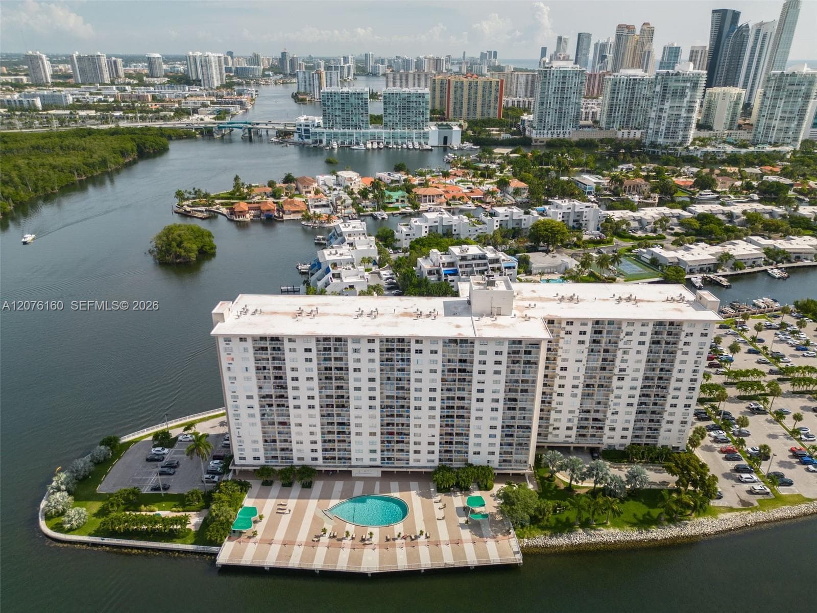 Coastal Towers · #822-23 in Sunny Isles Beach - Photo 43