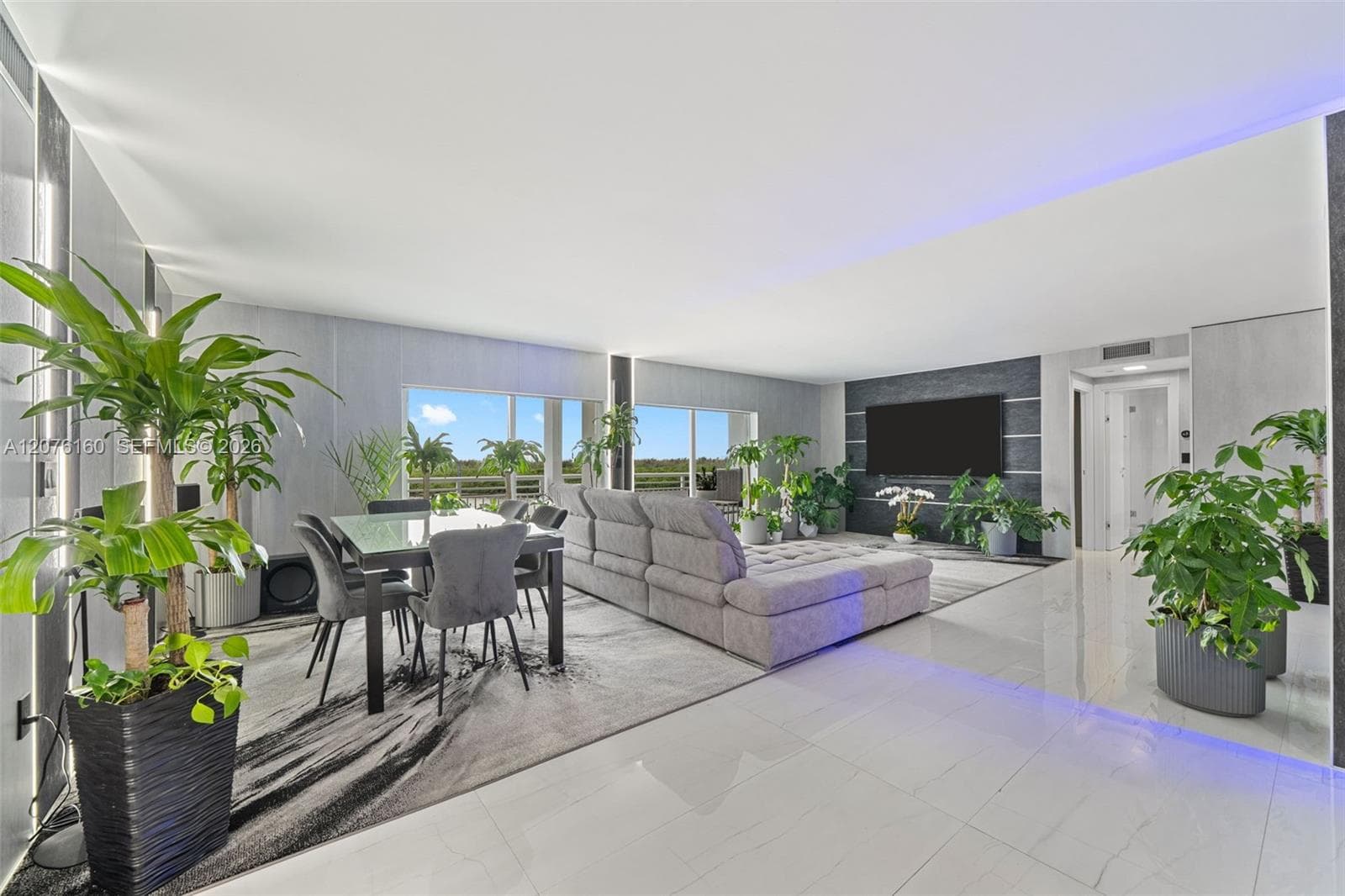 Coastal Towers · #822-23 in Sunny Isles Beach - Photo 3