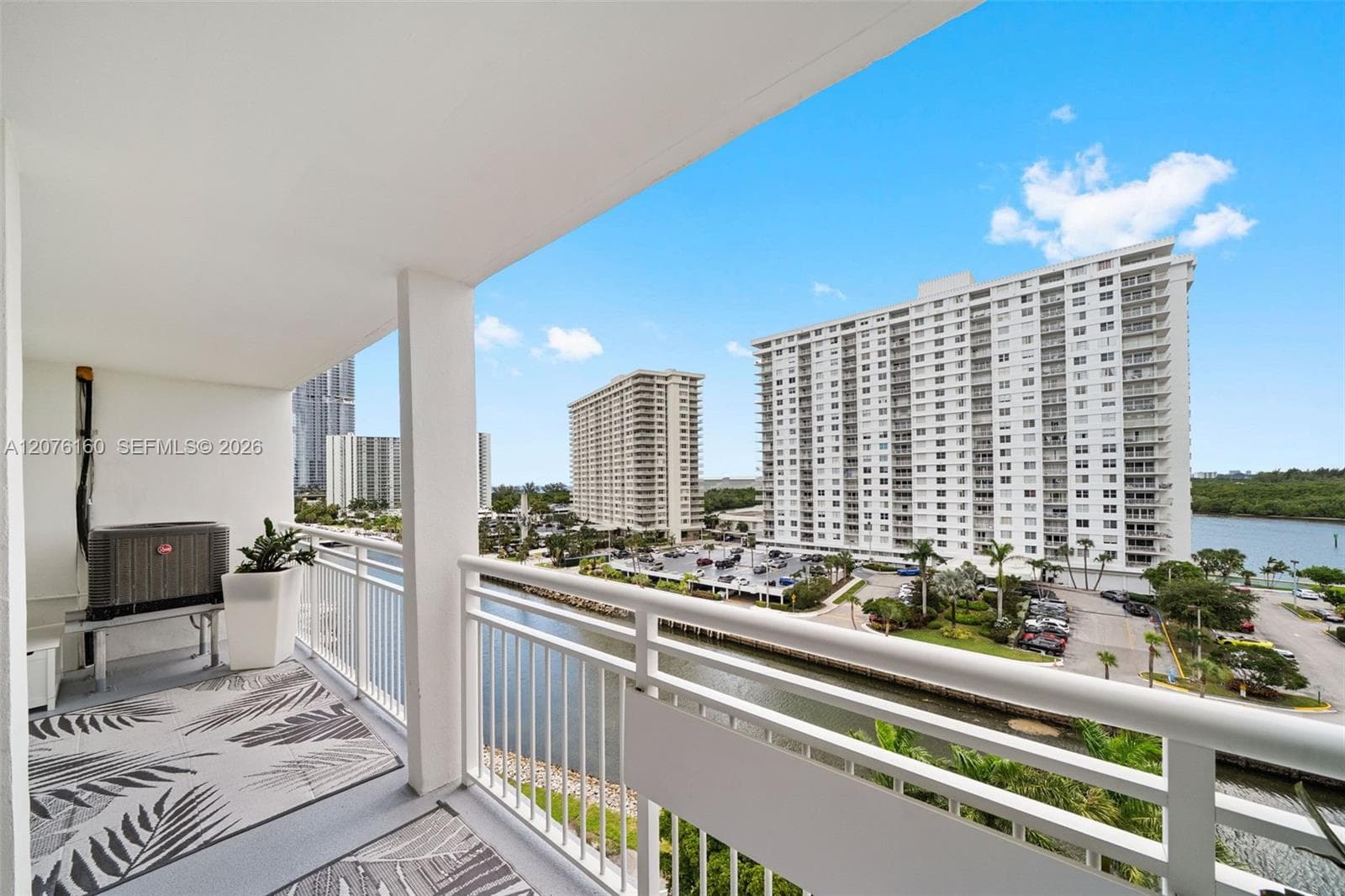 Coastal Towers · #822-23 in Sunny Isles Beach - Photo 38
