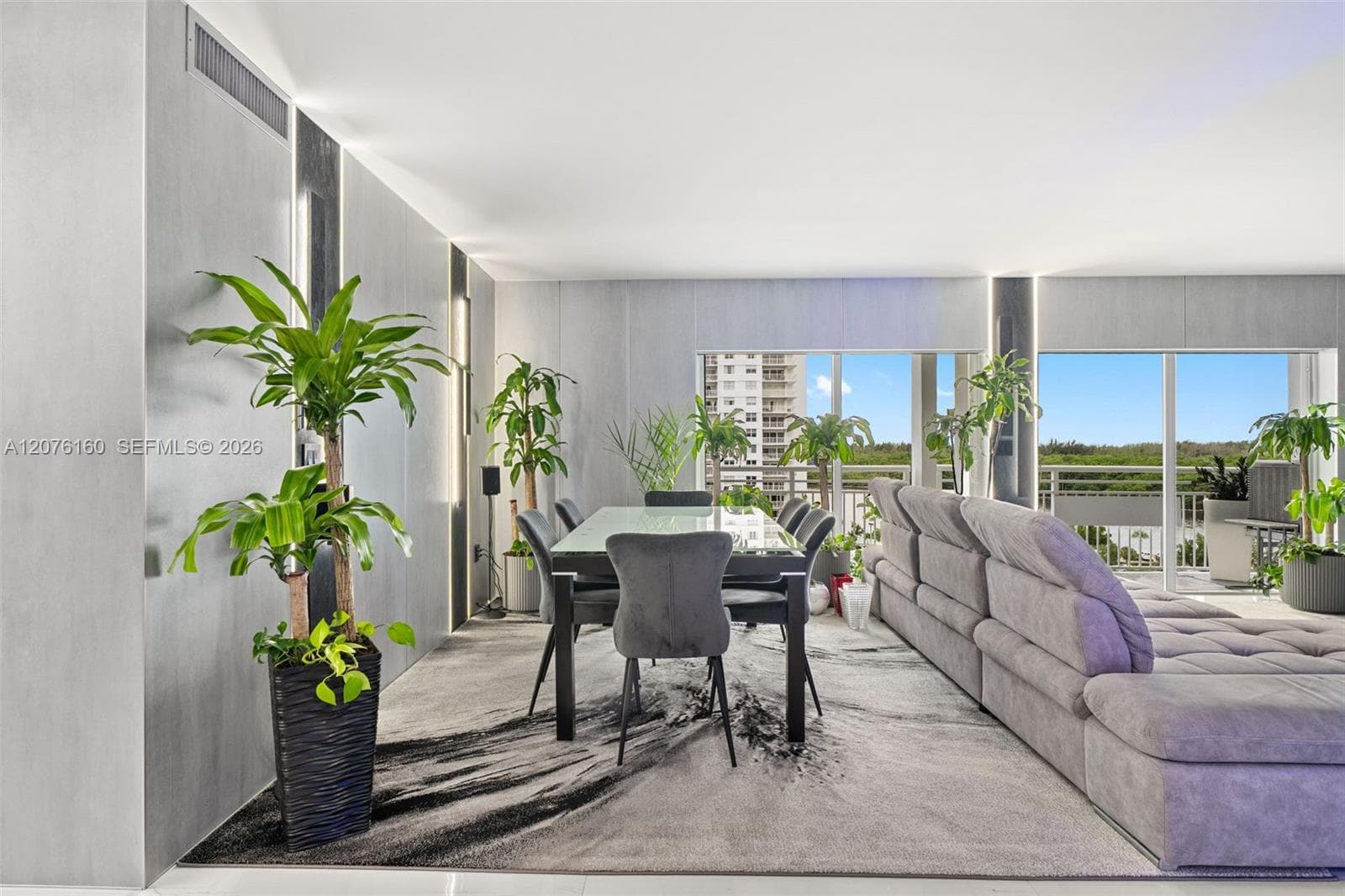 Coastal Towers · #822-23 in Sunny Isles Beach - Photo 4