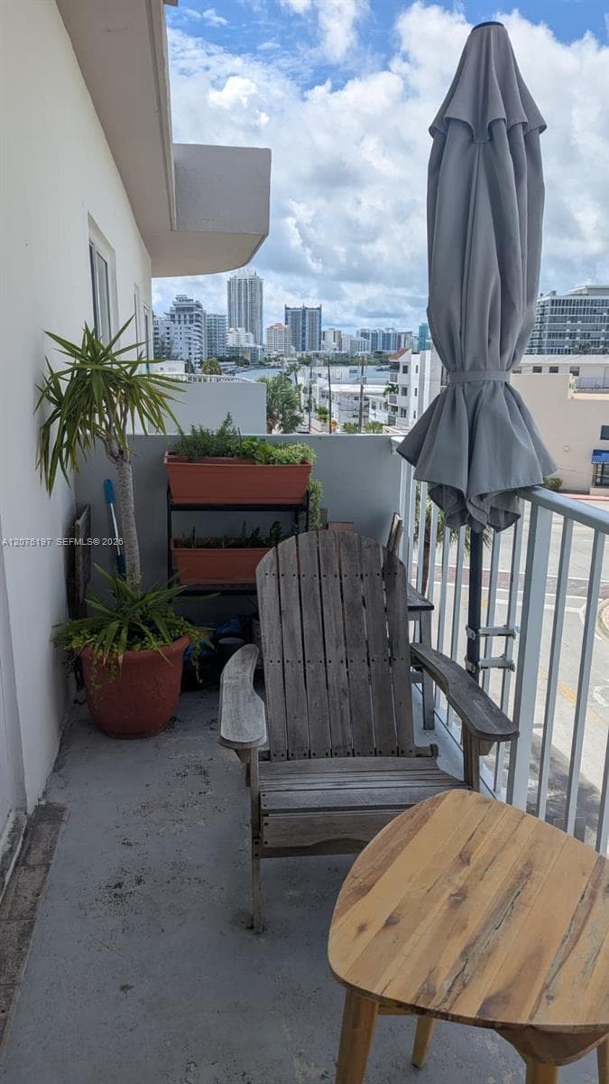 BONI-VISTA CONDO · #402 in Miami Beach - Photo 13