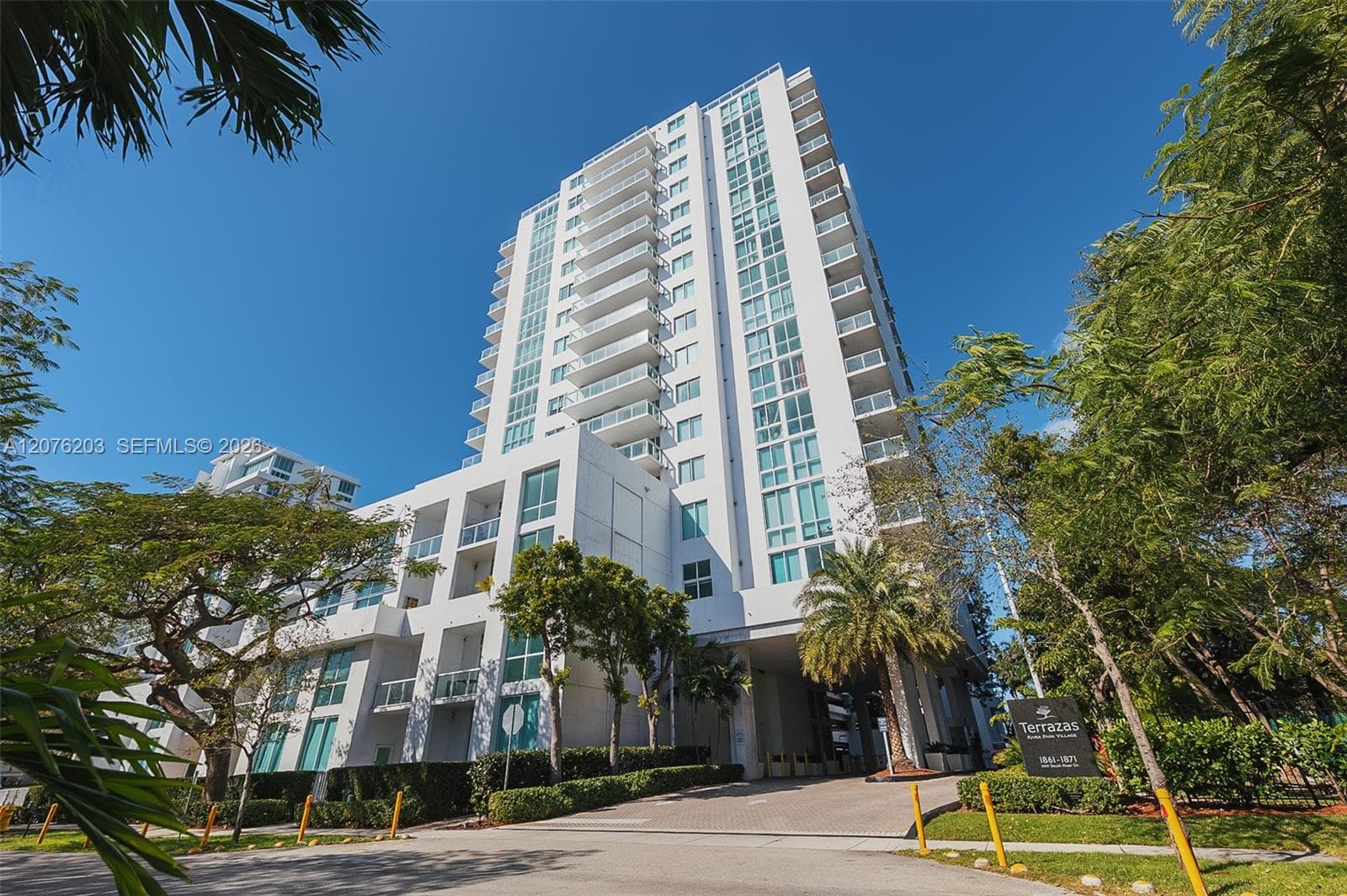 TERRAZAS RIVERPARK VILLAG · #1503 in Miami - Photo 2