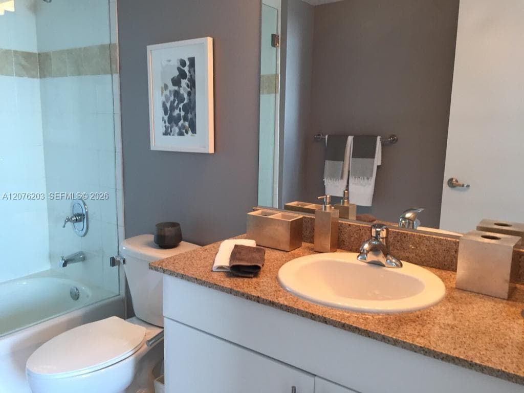 TERRAZAS RIVERPARK VILLAG · #1503 in Miami - Photo 24