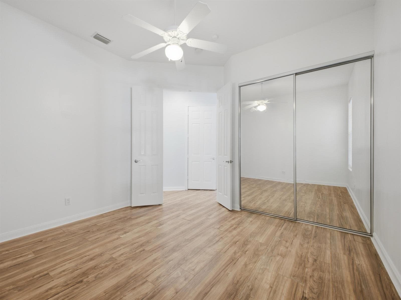 Bedroom 2 2 - Home Office