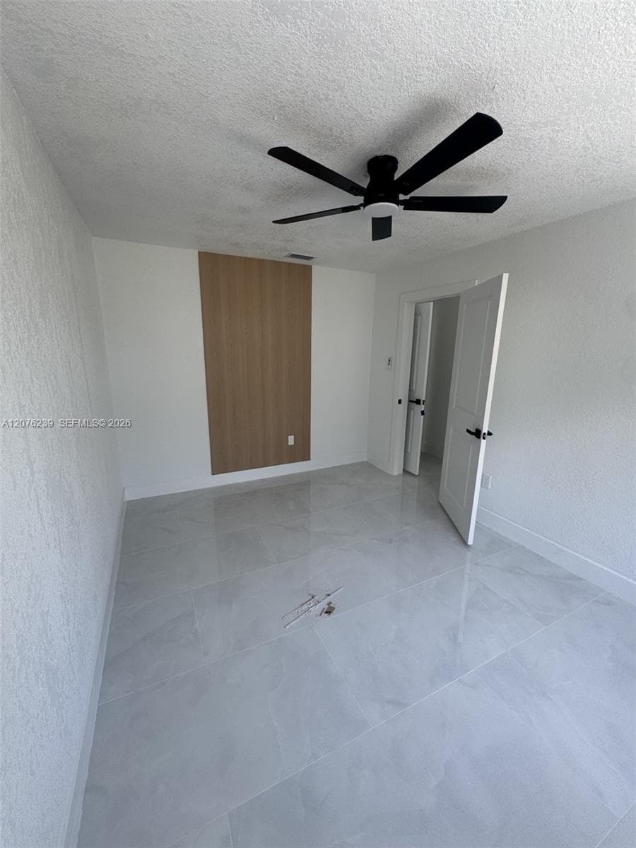 10830 SW 160th St photo 9
