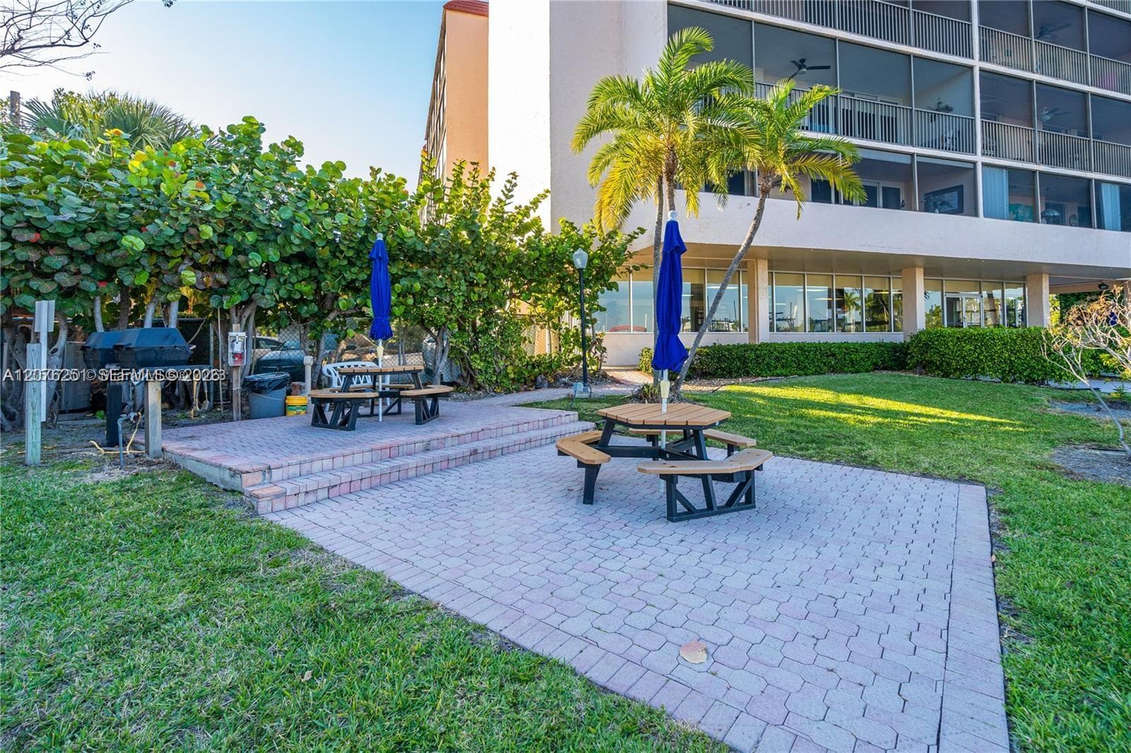BAY YACHT CLUB · #209 in Pompano Beach - Photo 7