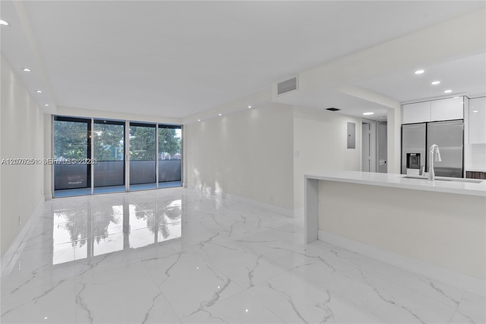 BAY YACHT CLUB · #209 in Pompano Beach - Photo 14