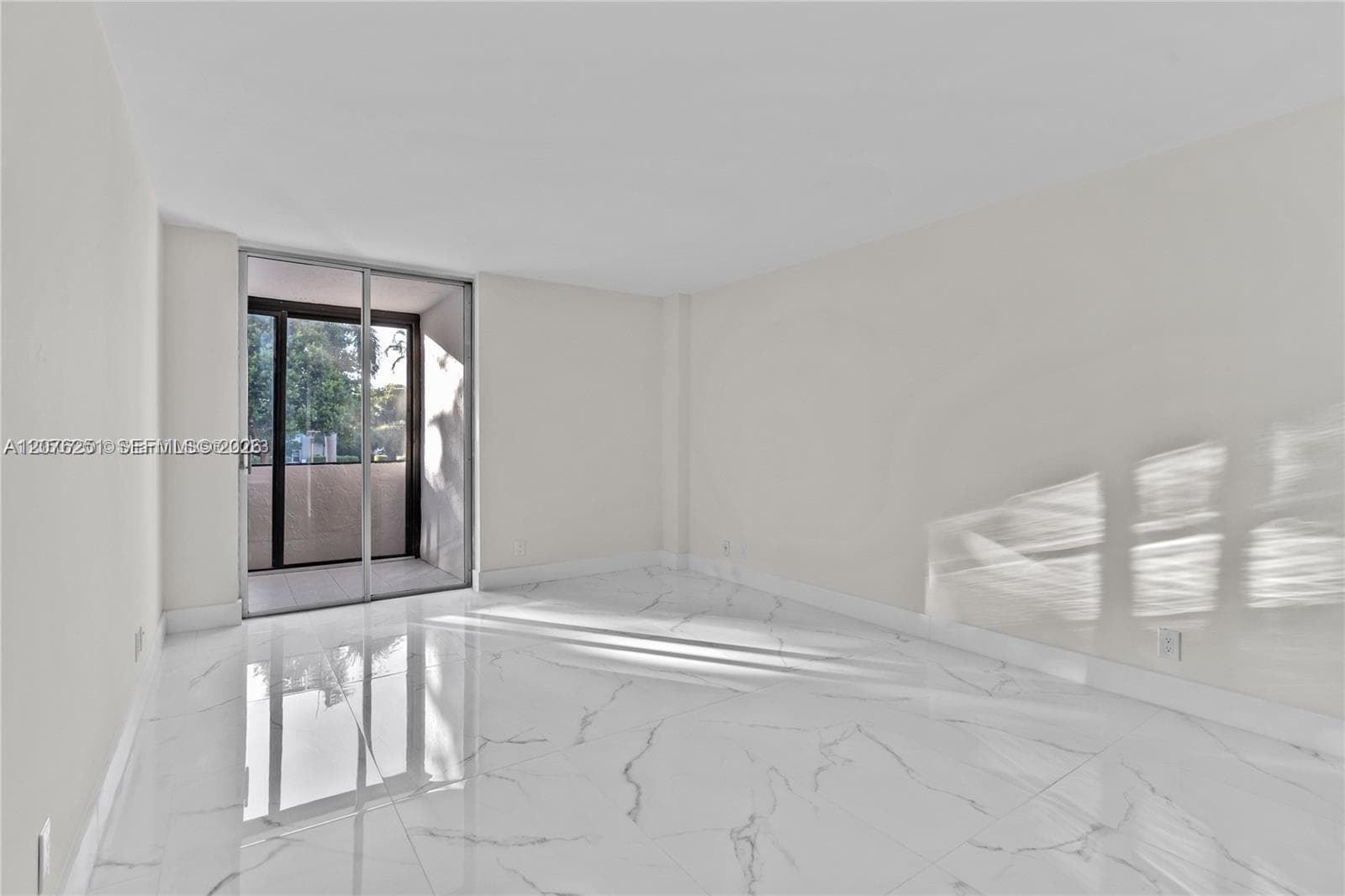 BAY YACHT CLUB · #209 in Pompano Beach - Photo 18