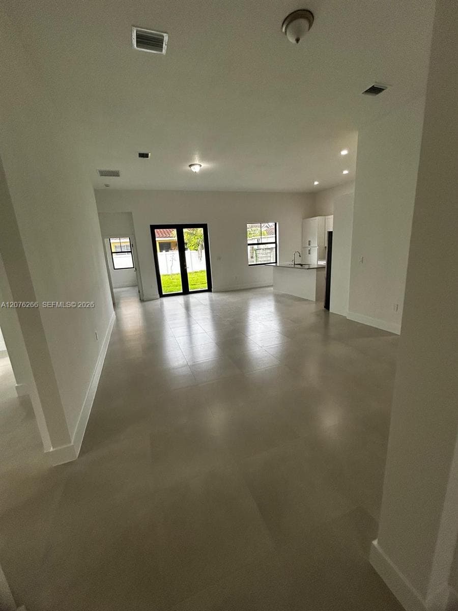 14435 SW 13th Ter photo 38