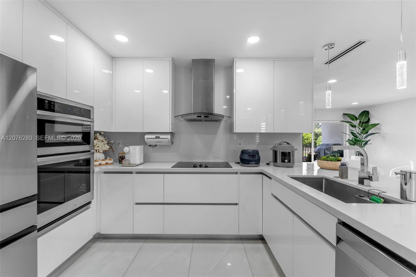 VILLA REAL CONDO NO 2 · #208 in Miami - Photo 4