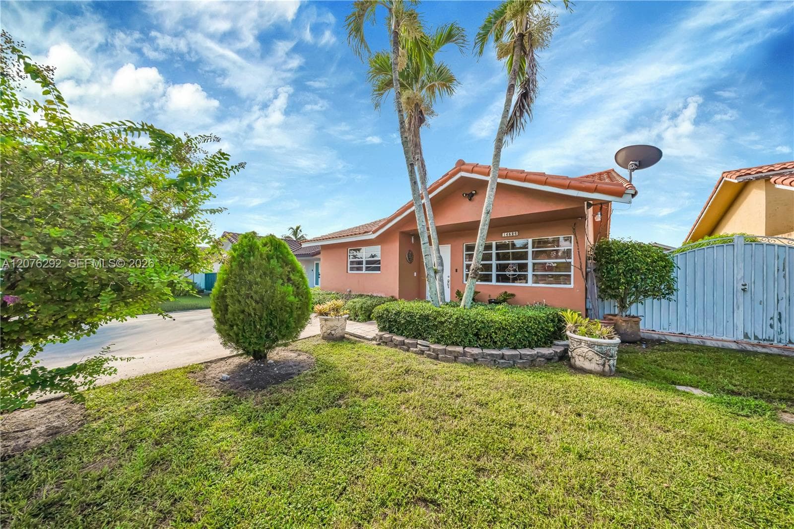 14526 SW 106th Ter photo 2