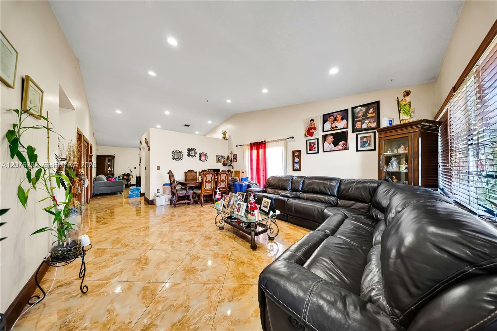 14526 SW 106th Ter photo 5
