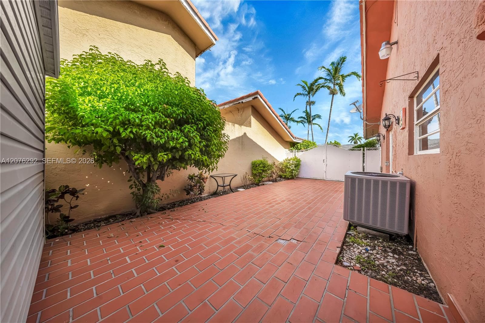 14526 SW 106th Ter photo 24