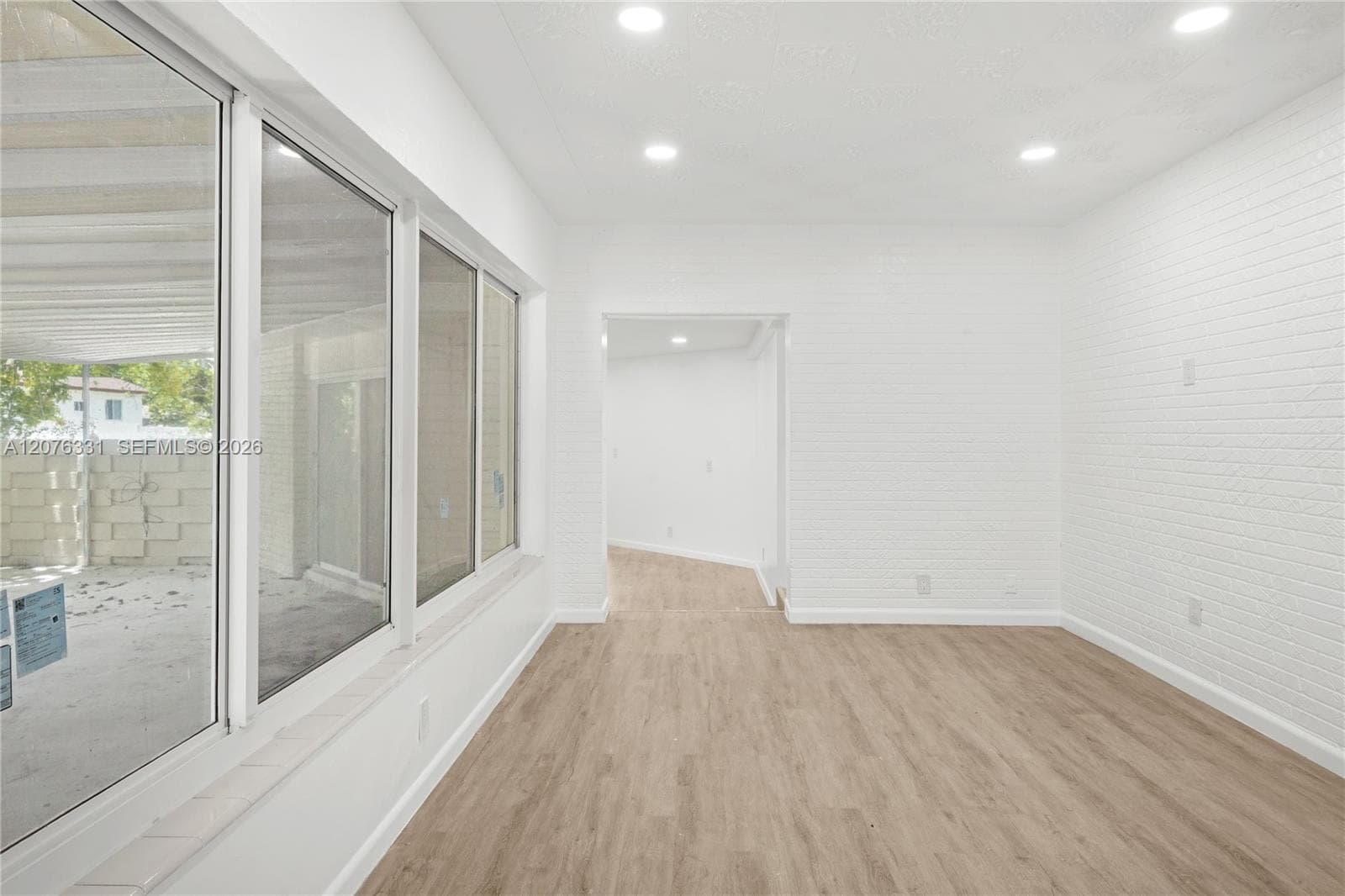 1701 NW 19th Ave #1701 photo 23
