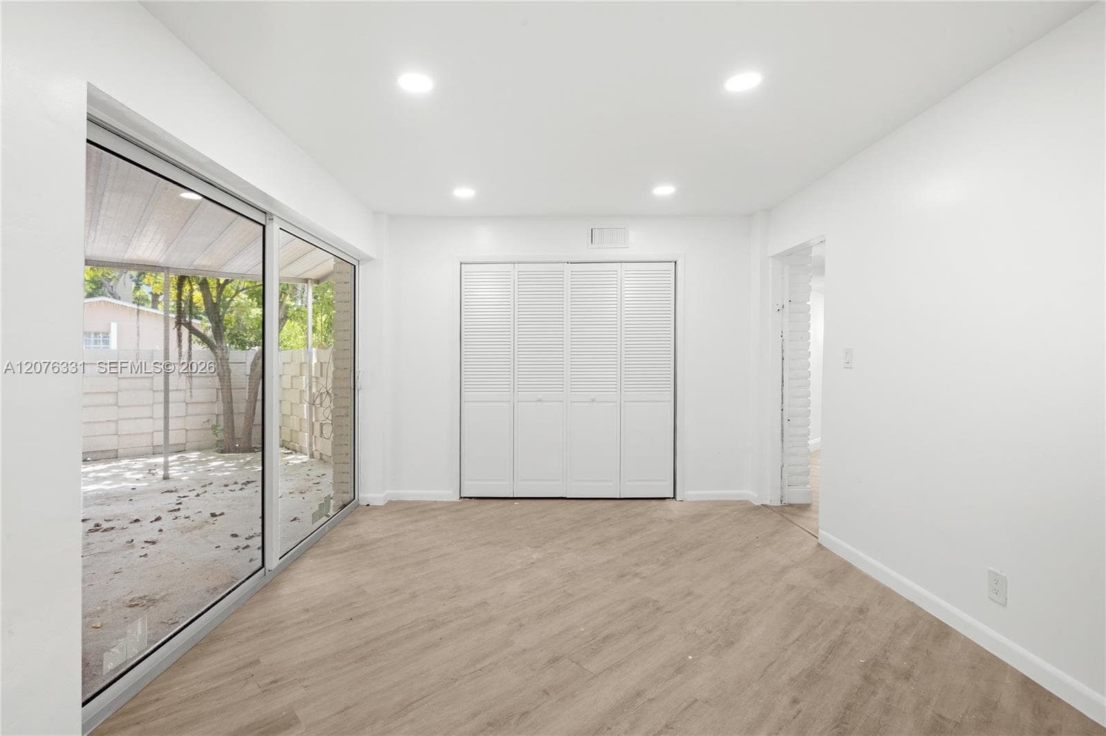 1701 NW 19th Ave #1701 photo 27