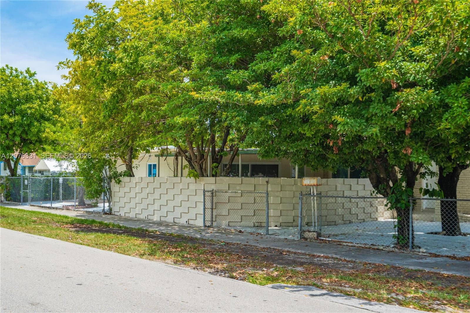 1701 NW 19th Ave #1701 photo 9