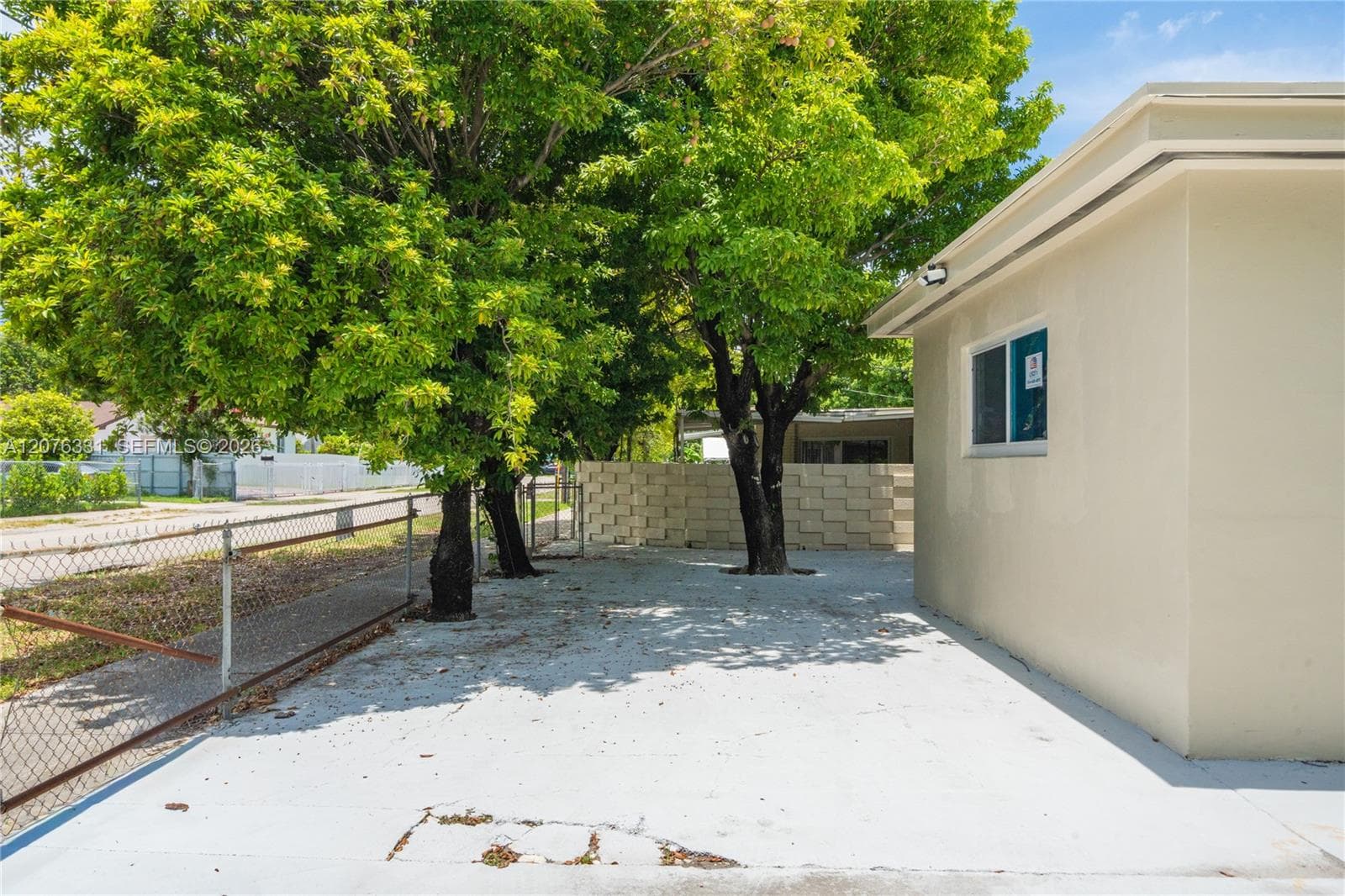 1701 NW 19th Ave #1701 photo 14