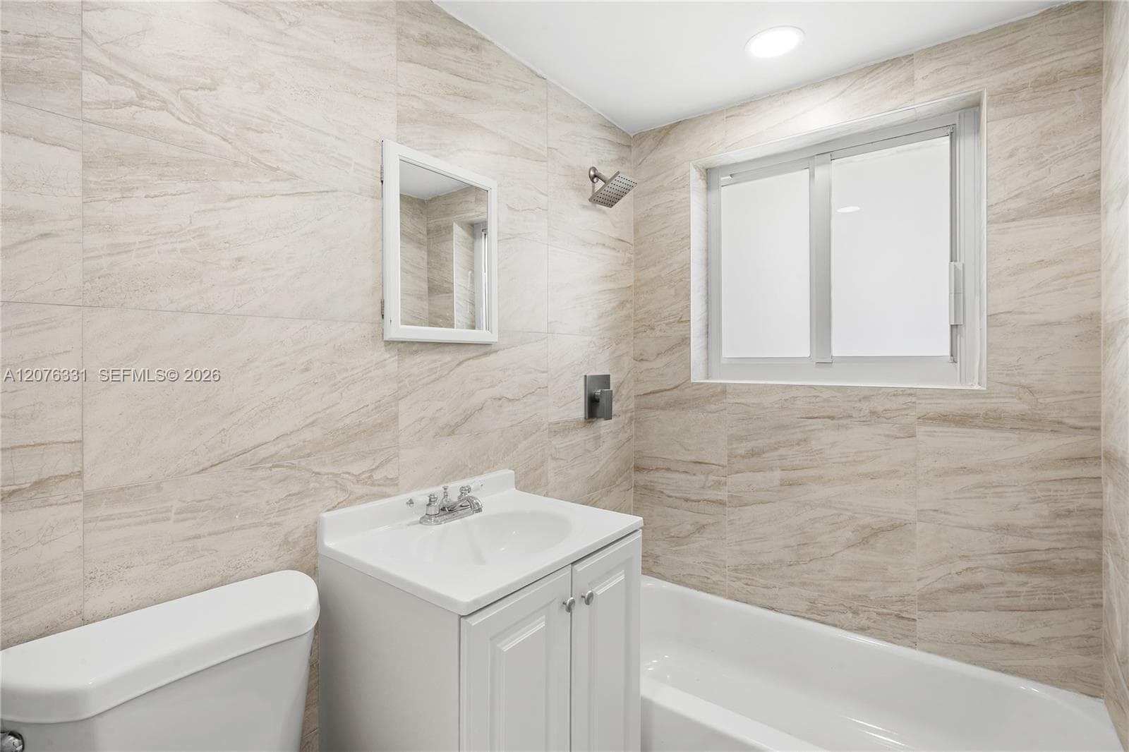 1701 NW 19th Ave #1701 photo 31