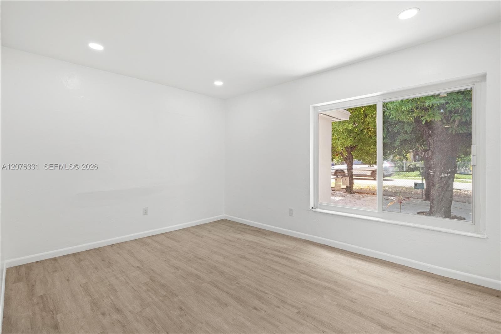 1701 NW 19th Ave #1701 photo 29