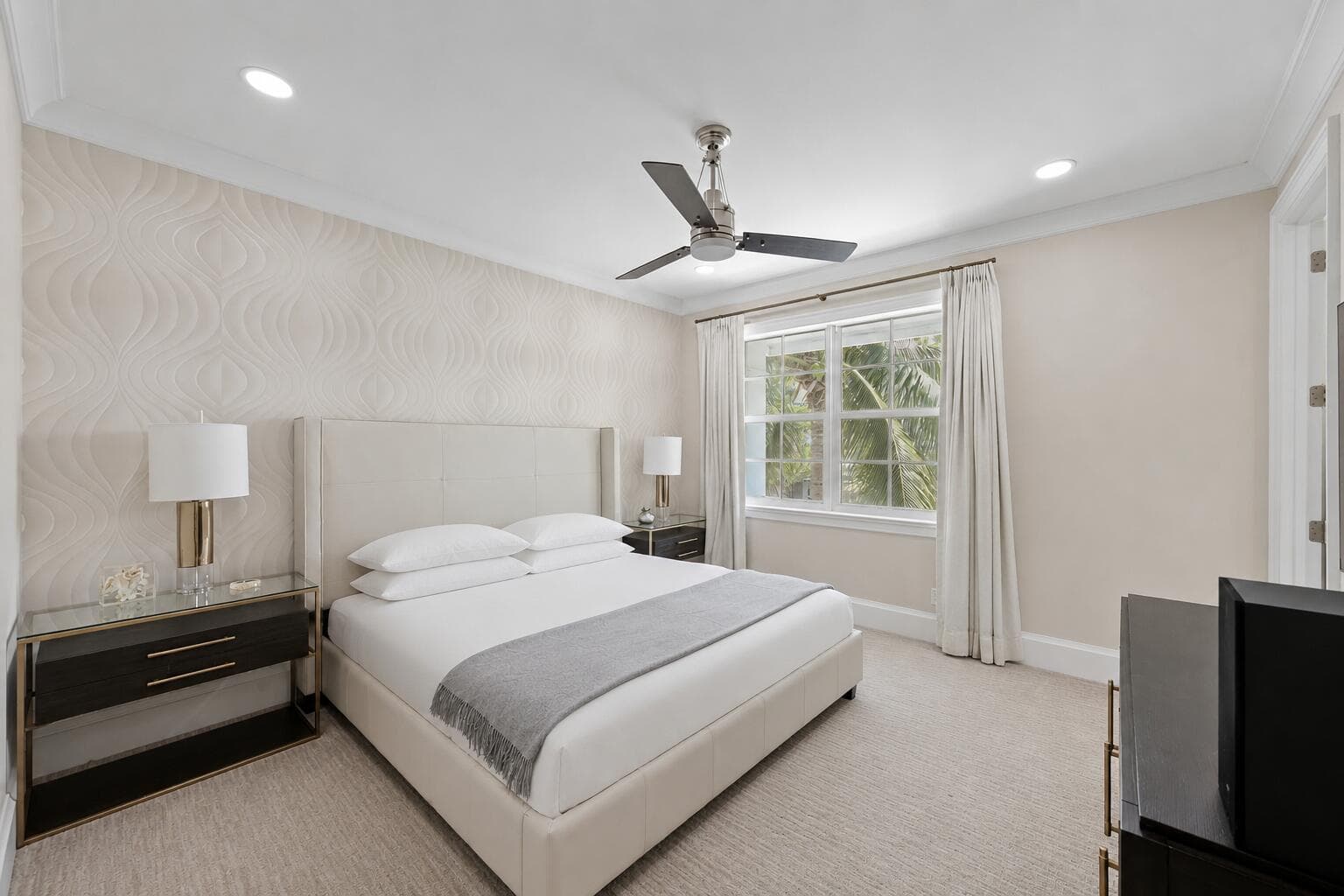 Guest Bedroom 1