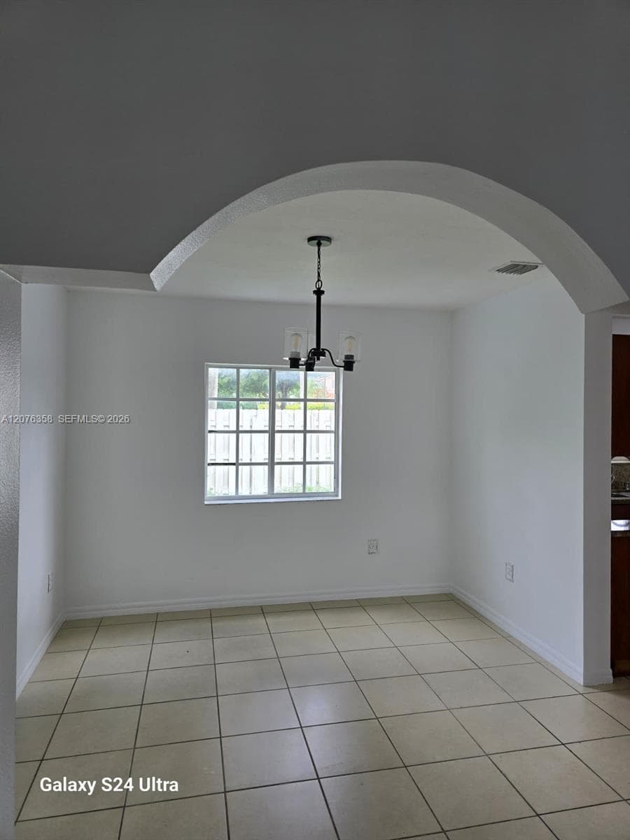 13658 SW 142nd Ter photo 8