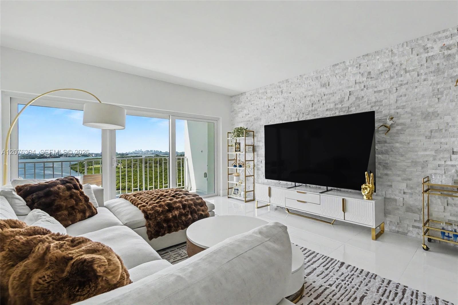 Arlen House West · #1924 in Sunny Isles Beach - Photo 16