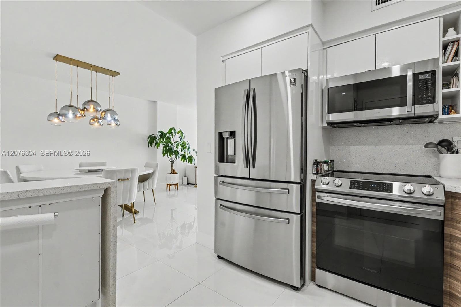 Spectacular Open Kitchen