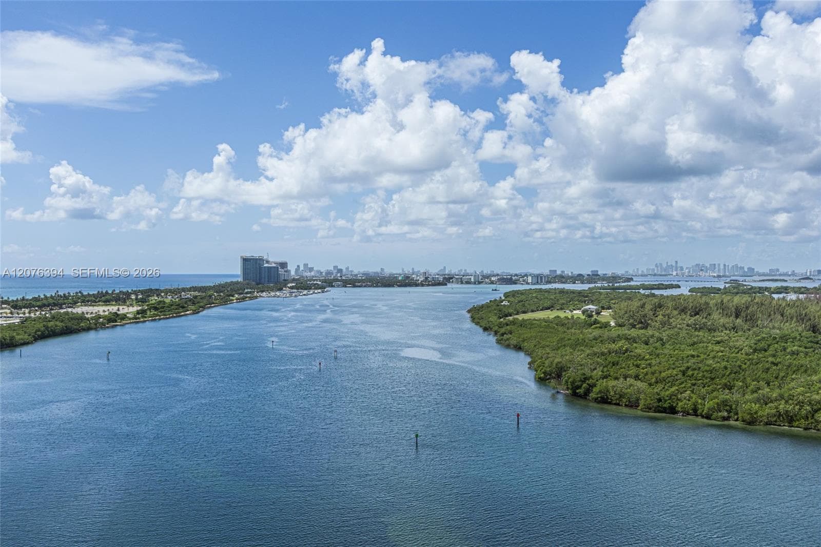 Arlen House West · #1924 in Sunny Isles Beach - Photo 4