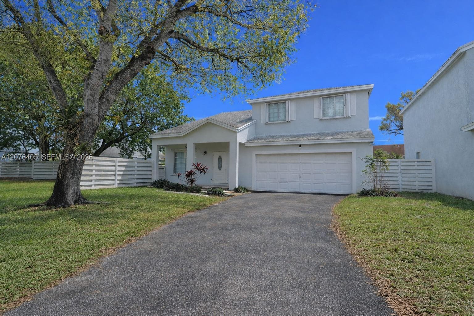 14615 SW 142nd Place Cir photo 1