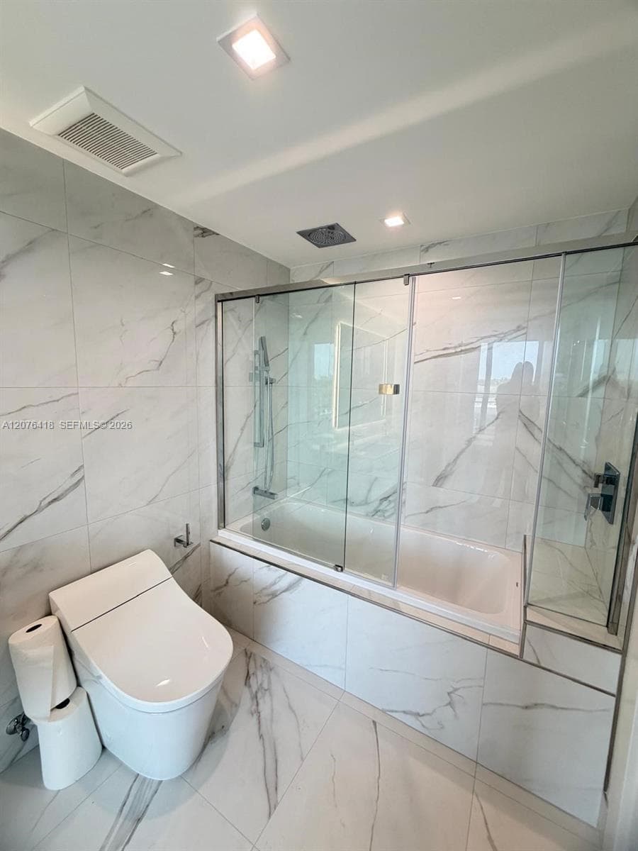 HALLANDALE OASIS · #502 in Hallandale Beach - Photo 9