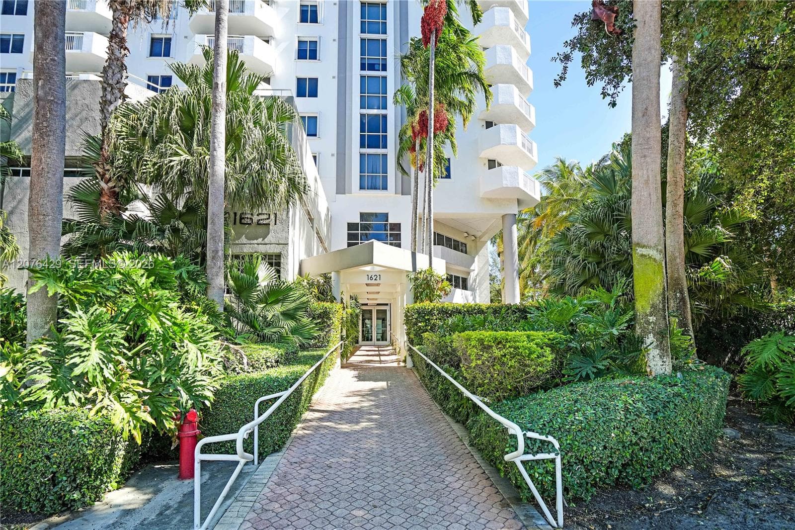 BAYVIEW PLAZA CONDO · #604 in Miami Beach - Photo 2