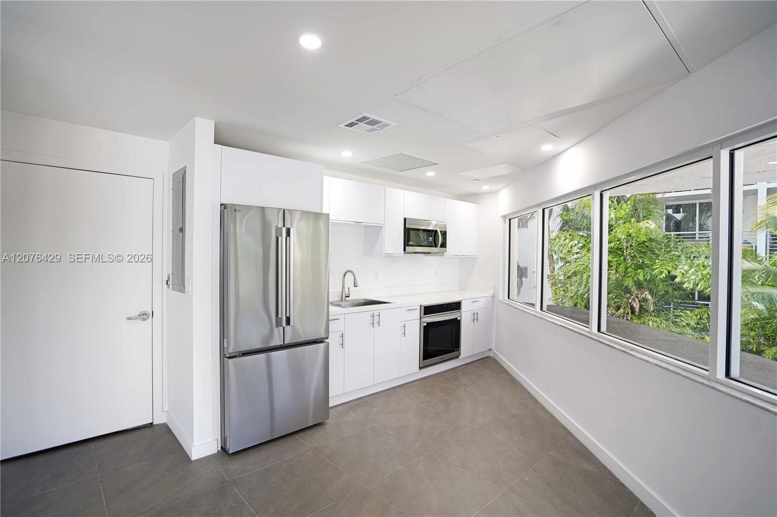 BAYVIEW PLAZA CONDO · #604 in Miami Beach - Photo 21