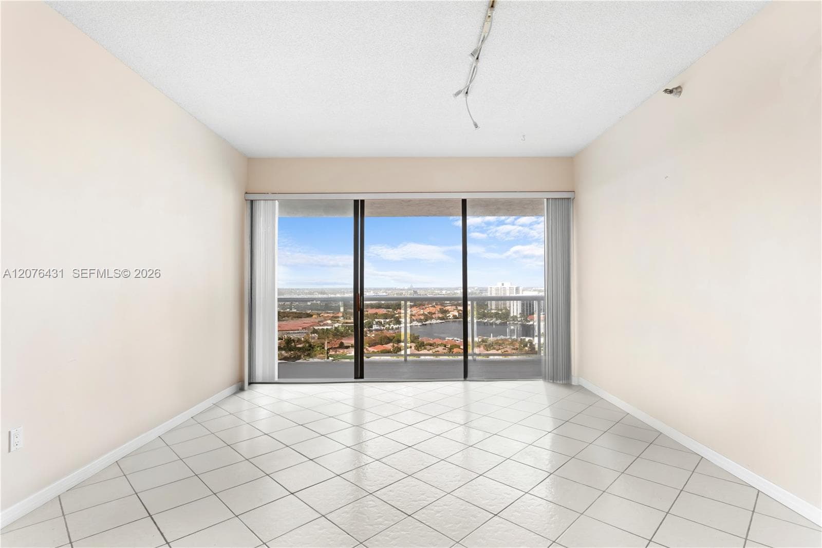 Waterview Condo · #PH-39 in Aventura - Photo 7